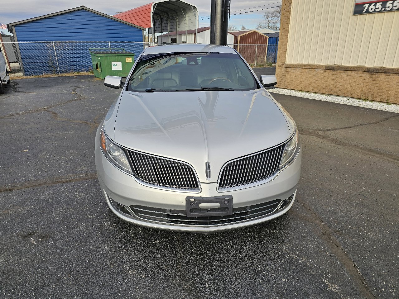 Used 2014 Lincoln MKS image 27