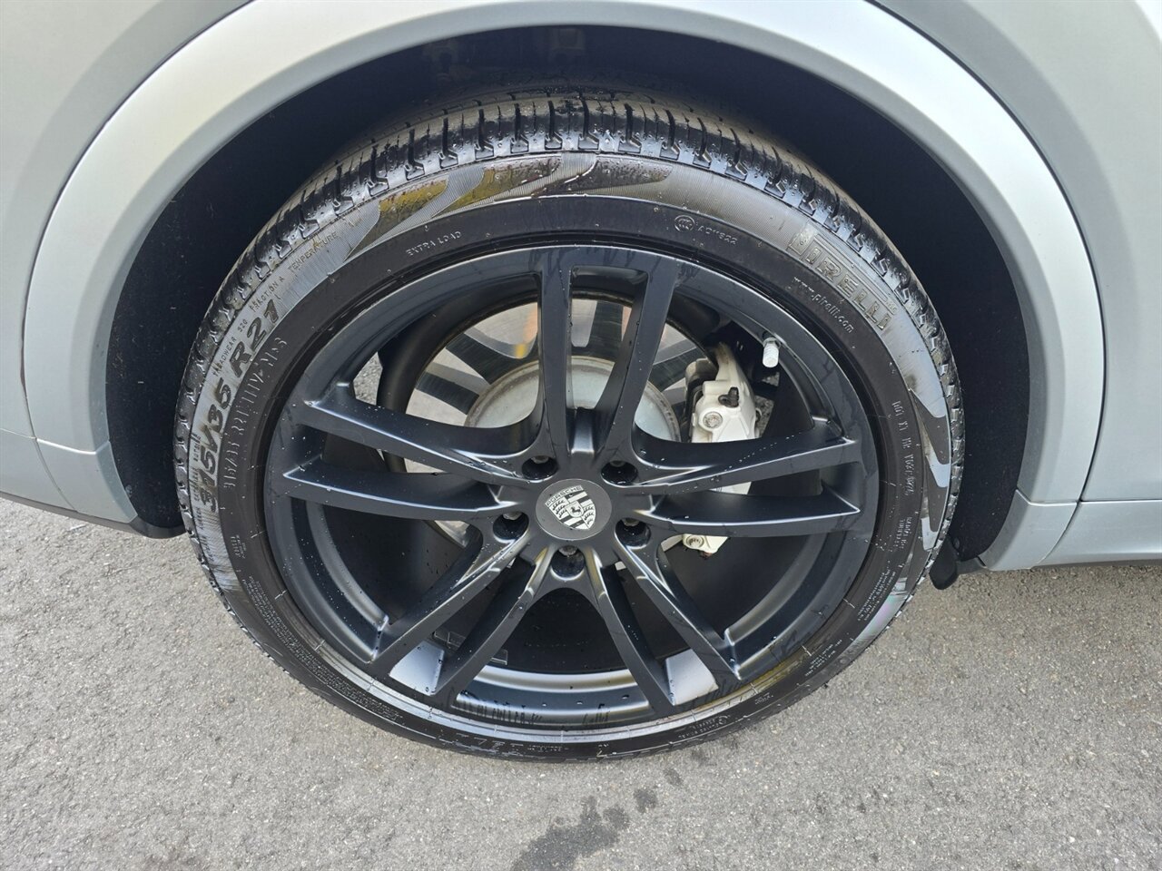 Used 2020 Porsche Cayenne Turbo AWD/4WD image 27