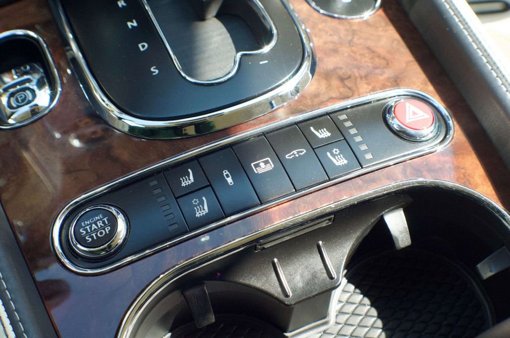 Used 2018 Bentley Flying Spur S V8 AWD/4WD image 36