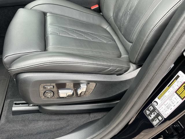 Certified 2025 BMW X7 M60i w/ Climate Comfort Package AWD/4WD image 26