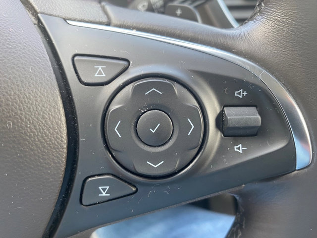 Used 2017 Buick LaCrosse Preferred image 9