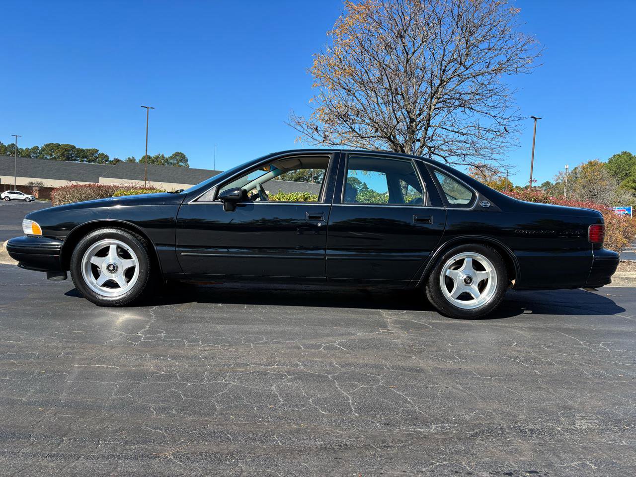 Used 1994 Chevrolet Impala SS RWD image 2