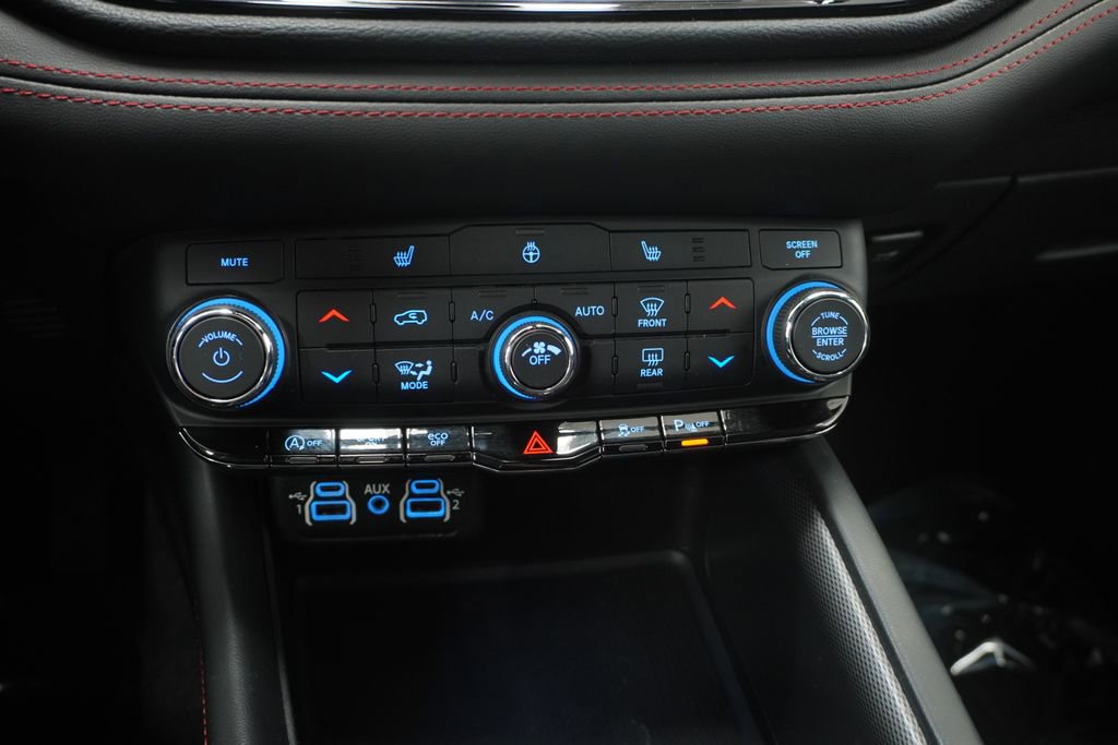 Certified 2025 Dodge Durango GT image 34