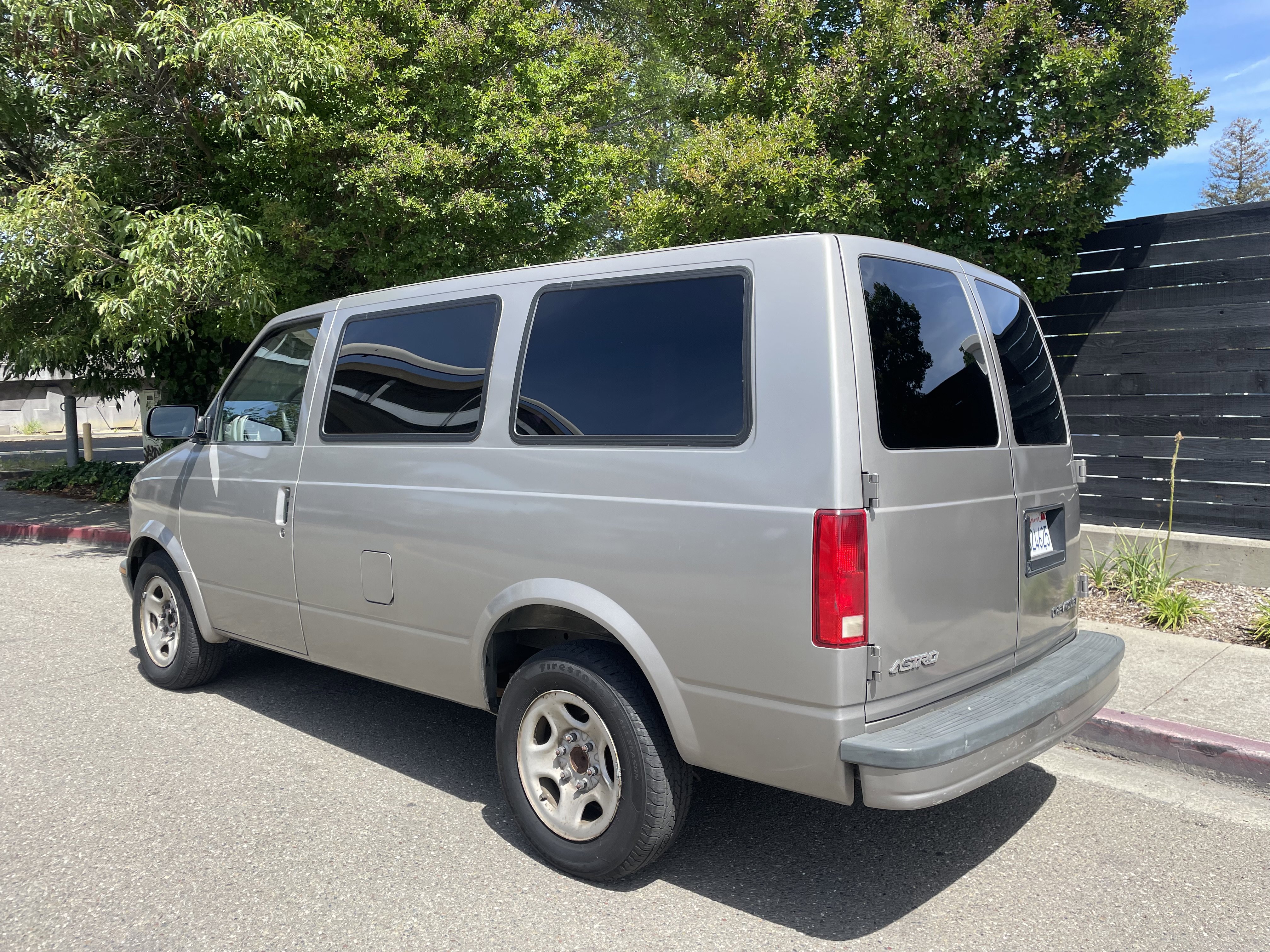 Used 2003 Chevrolet Astro RWD image 9