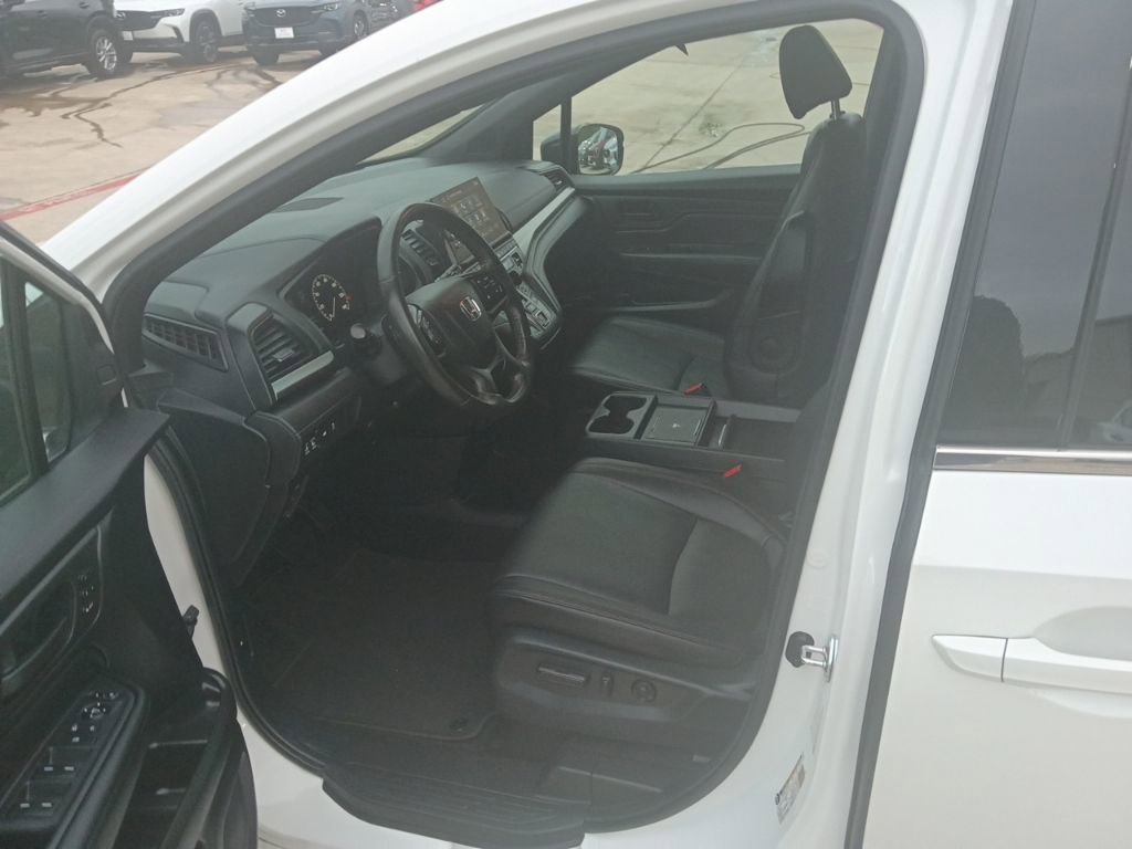 Used 2025 Honda Odyssey Sport-L image 3
