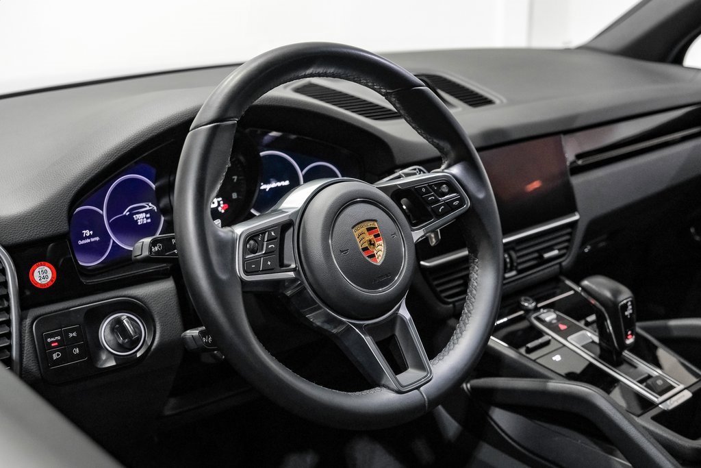Used 2023 Porsche Cayenne image 14