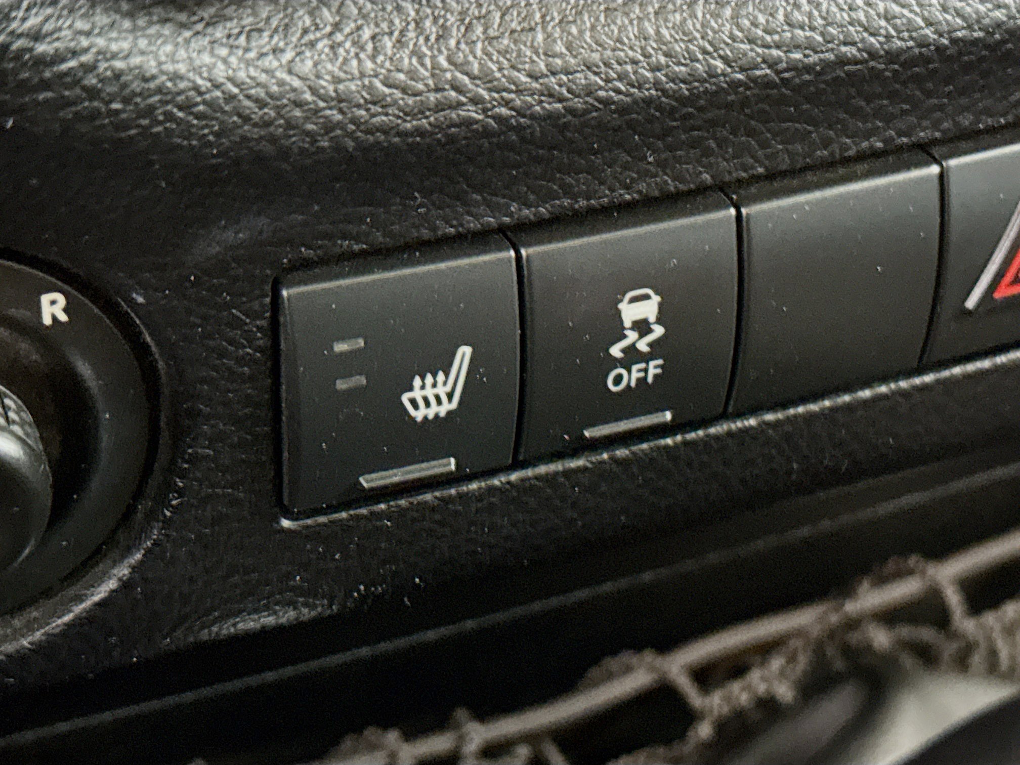 Used 2013 Jeep Wrangler Unlimited Sahara w/ Dual Top Group image 19