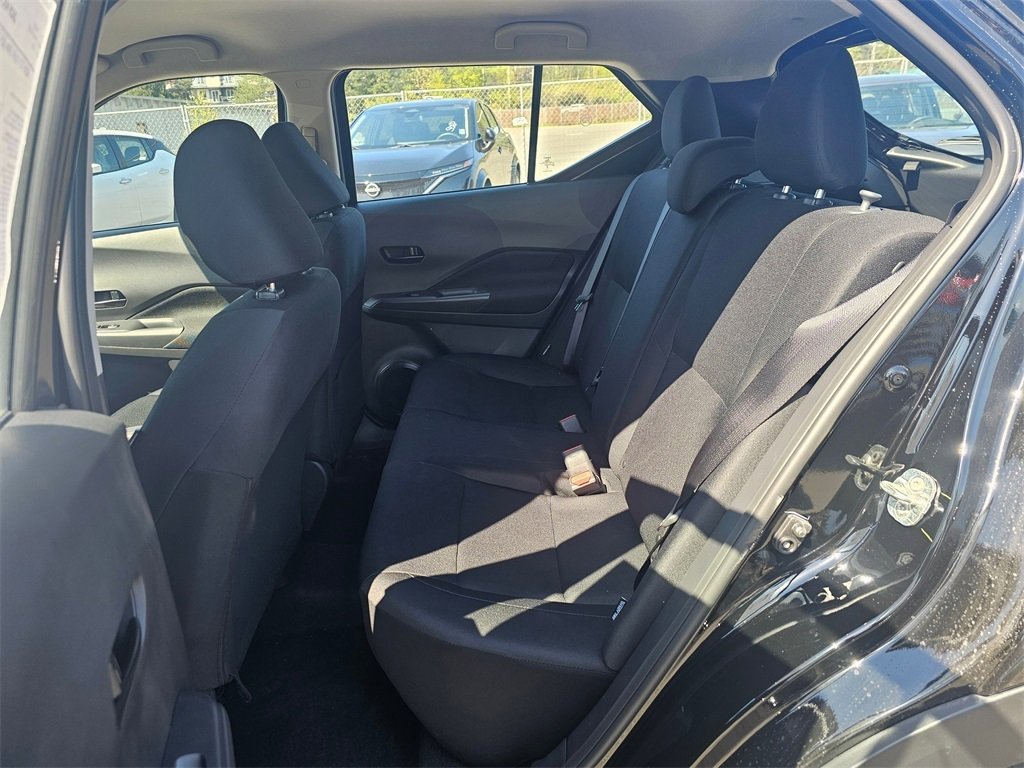 New 2025 Nissan Kicks Play S image 21