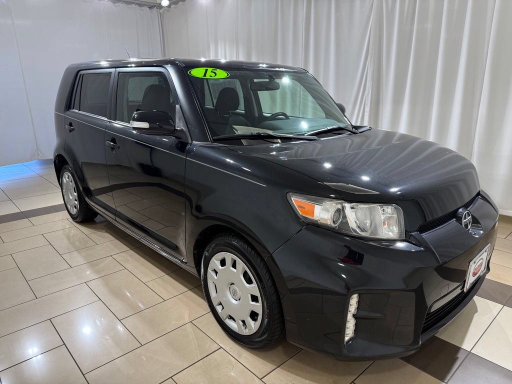 Used 2015 Scion xB FWD image 7
