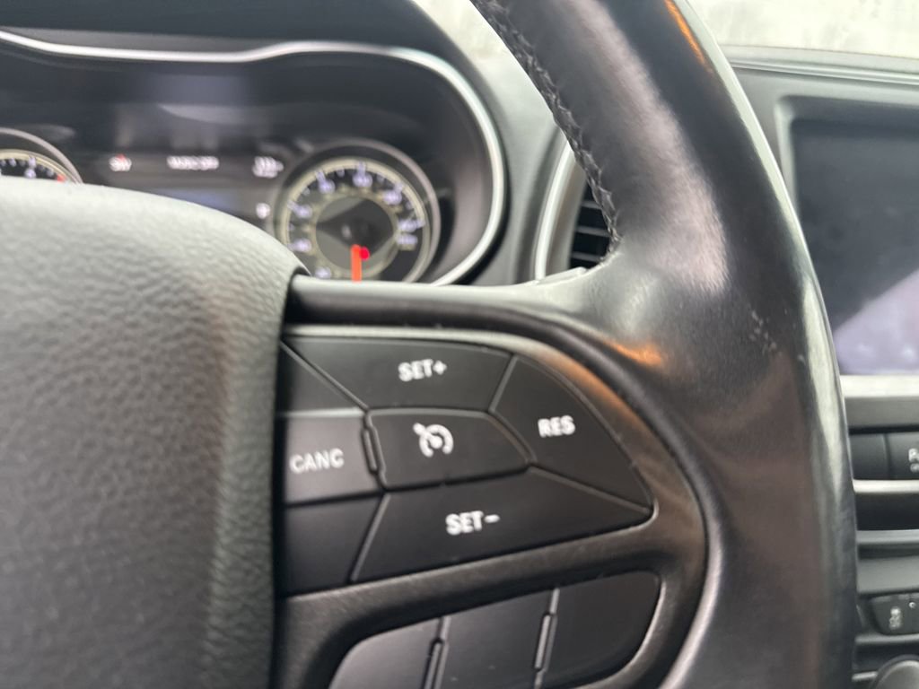 Used 2020 Jeep Cherokee Trailhawk w/ Cold Weather Group image 20