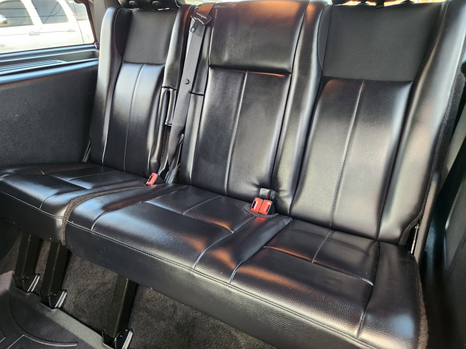 Used 2016 Ford Expedition Limited w/ Equipment Group 301A image 34