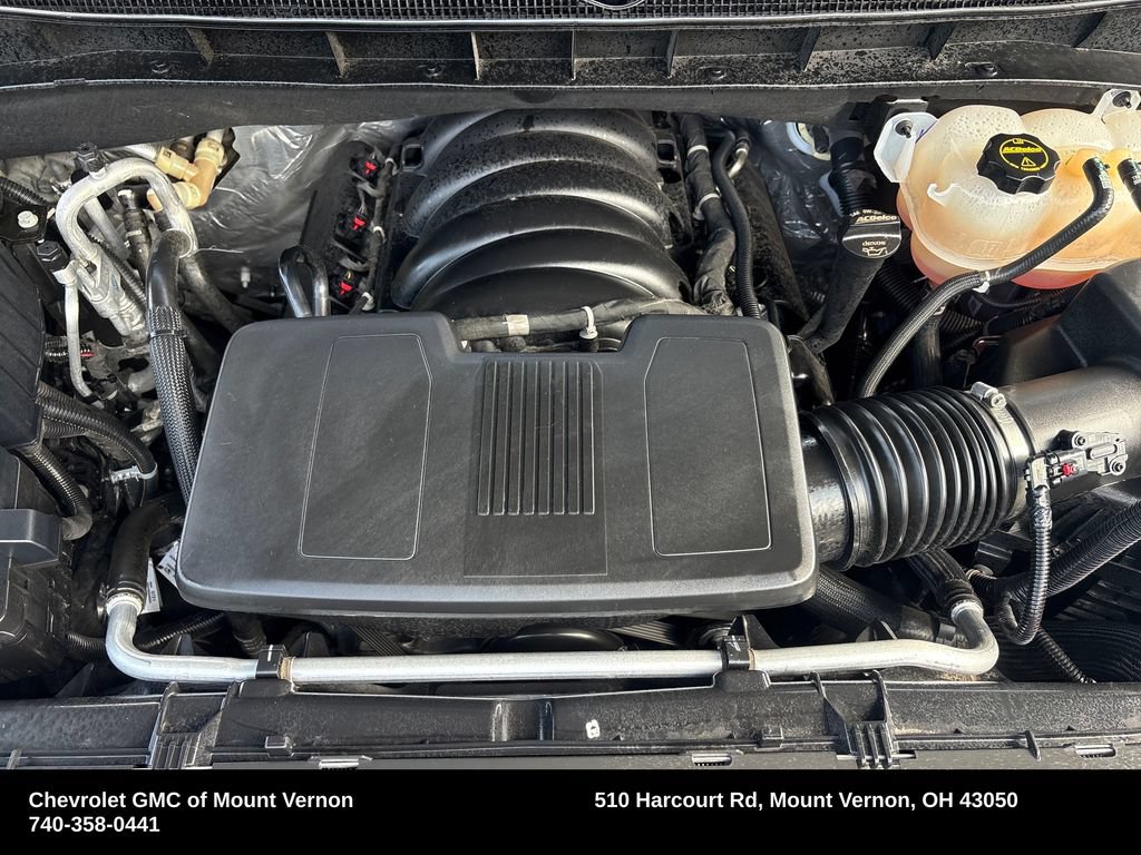 Used 2024 Chevrolet Suburban Premier AWD/4WD image 26
