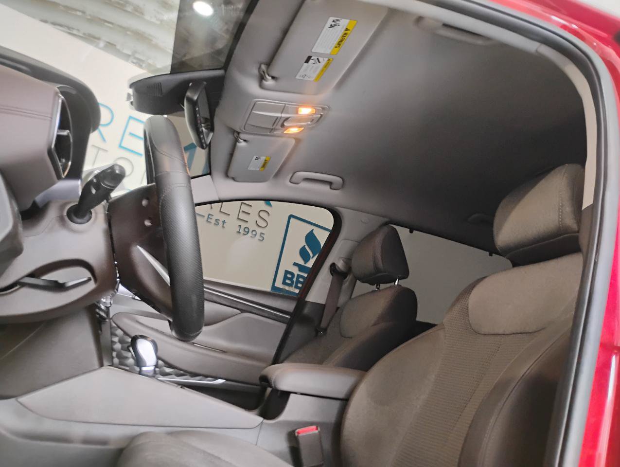 Used 2019 Hyundai Santa Fe SEL FWD image 46