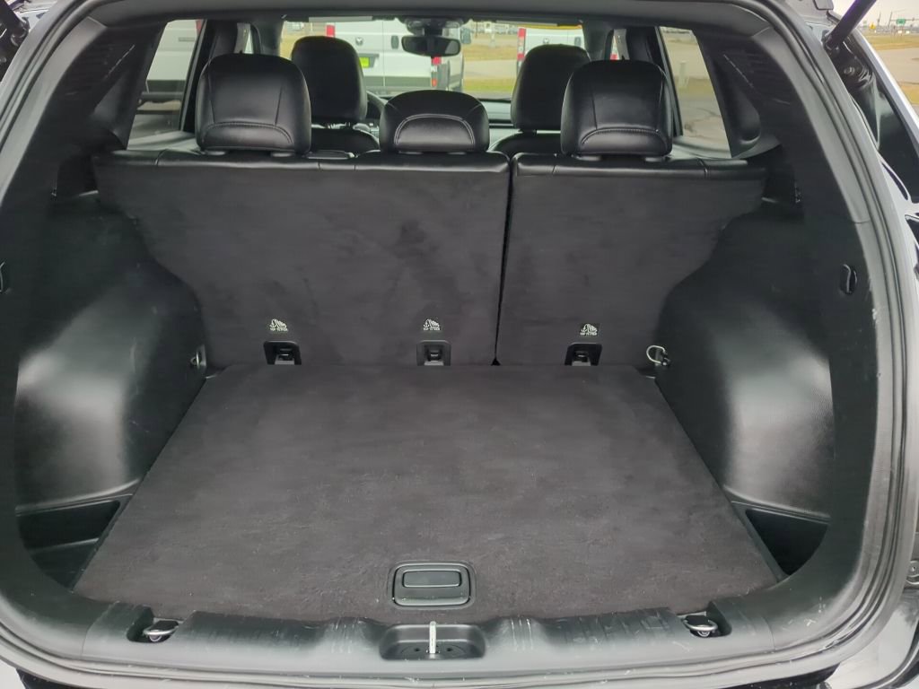 Used 2024 Jeep Compass Latitude image 35