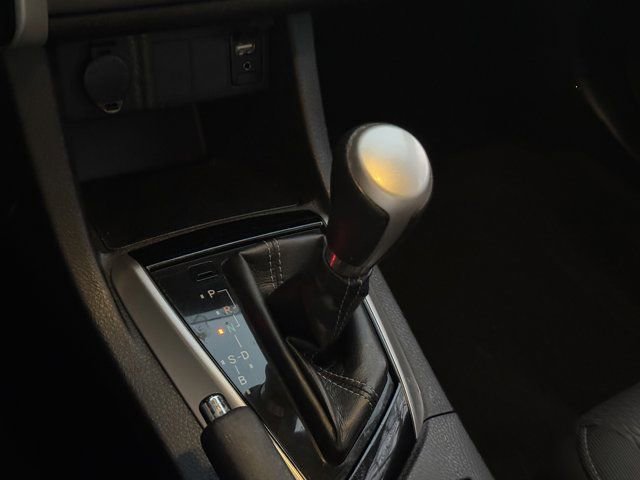Used 2018 Toyota Corolla LE FWD image 22