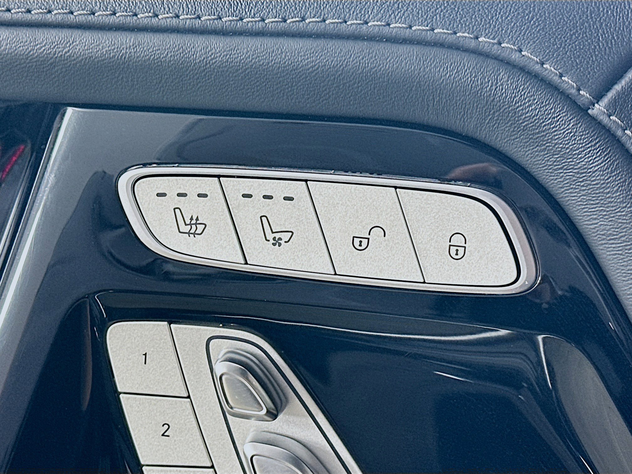 Certified 2020 Mercedes-Benz G 63 AMG 4MATIC image 26