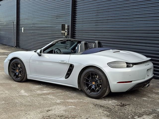 Certified 2024 Porsche 718 Boxster image 3