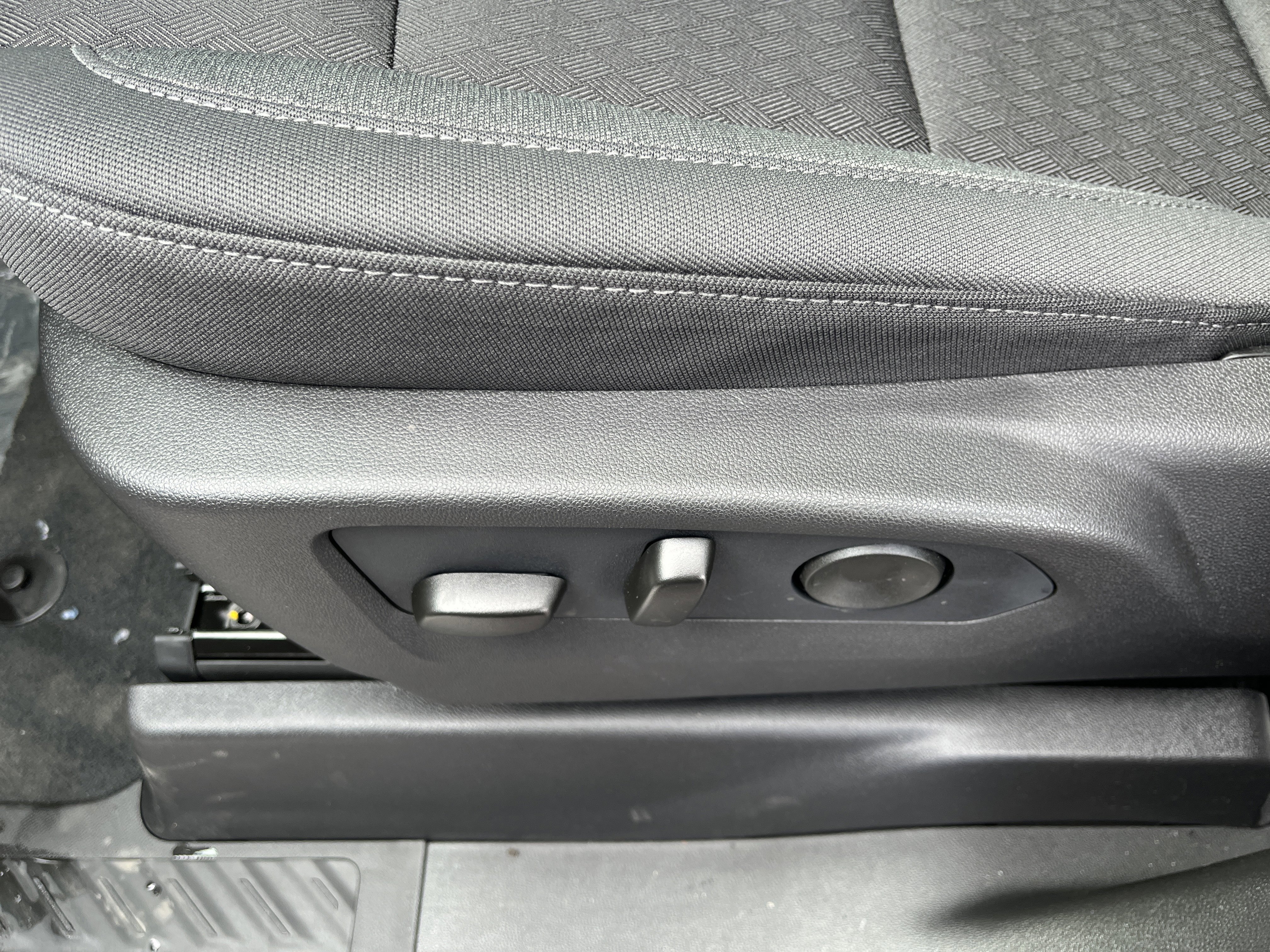 New 2026 Chevrolet Silverado 1500 Custom Trail Boss w/ Dark Appearance Package image 13