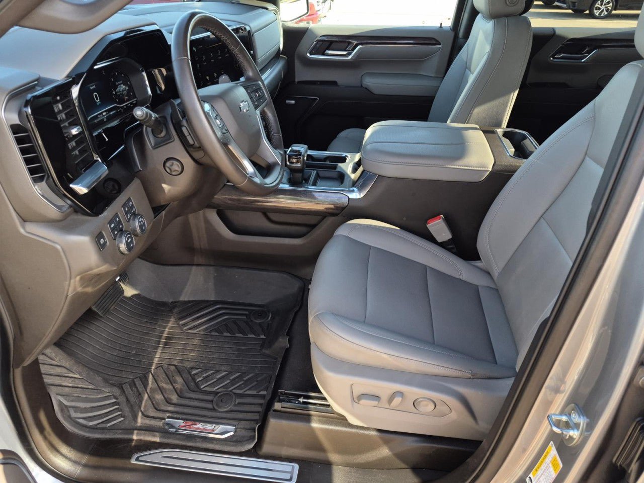Certified 2023 Chevrolet Silverado 1500 LTZ AWD/4WD image 11