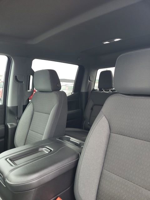 Used 2020 Chevrolet Silverado 1500 LT Trail Boss image 2