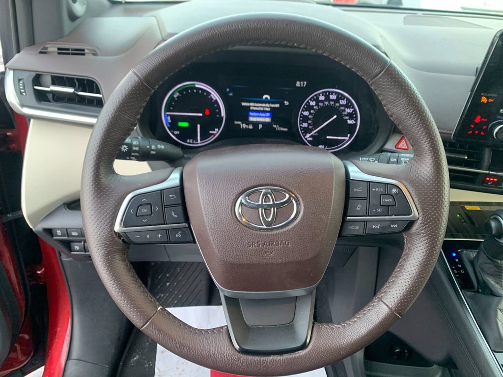 Used 2021 Toyota Sienna Platinum image 27