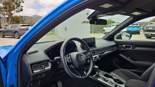 Used 2025 Honda Civic Sport image 10