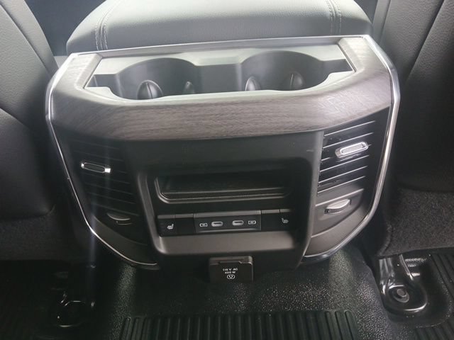 New 2026 RAM 4500 4x4 Crew Cab DRW w/ Laramie Trim Package image 11