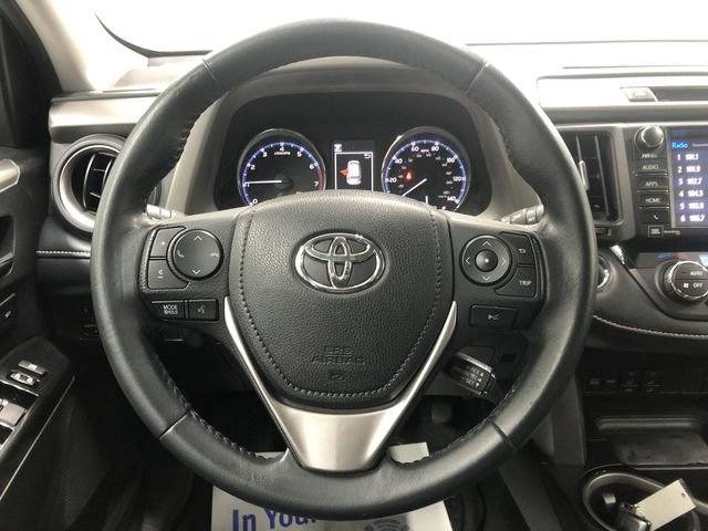 Used 2018 Toyota RAV4 Limited image 16