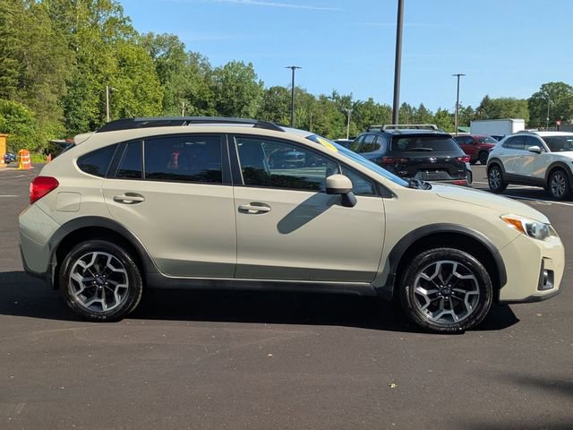 Used 2016 Subaru Crosstrek 2.0i Premium image 2
