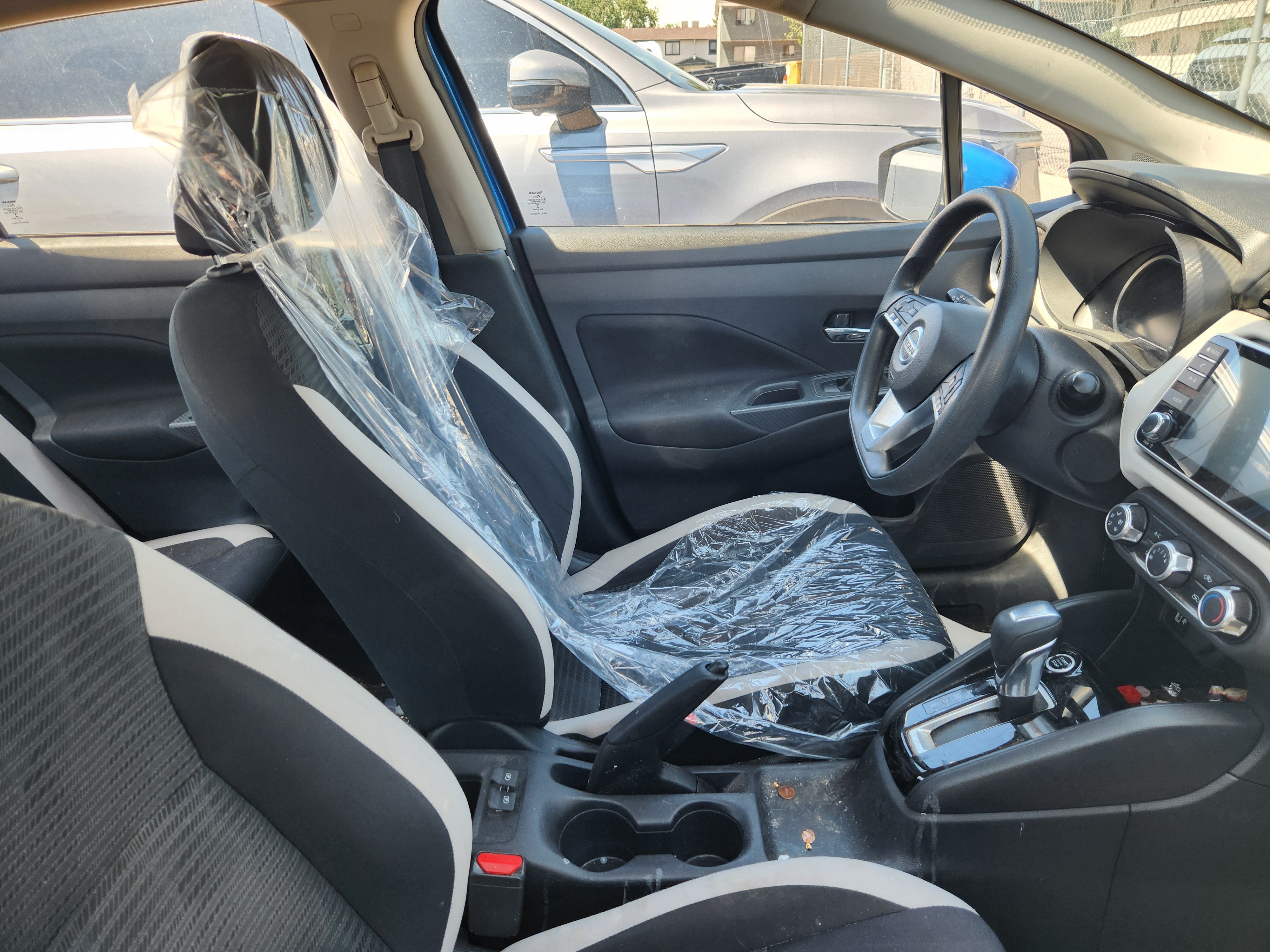 Used 2021 Nissan Versa SV FWD image 9