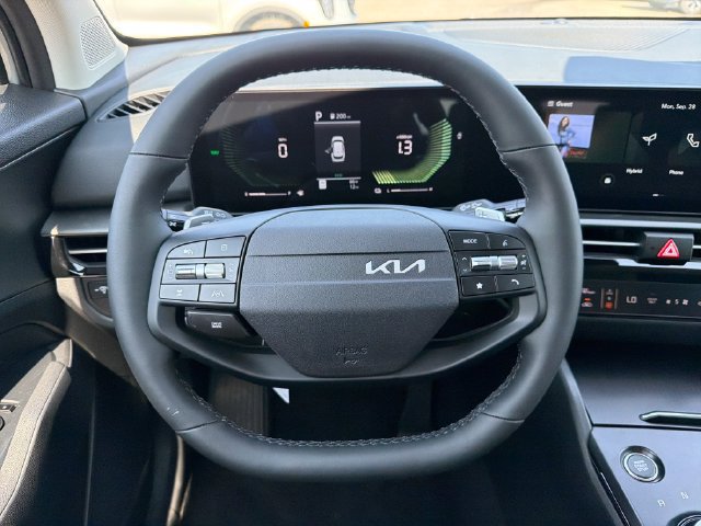 New 2027 Kia Sportage S FWD image 10