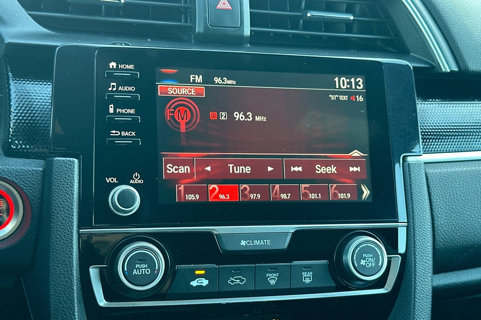 Used 2019 Honda Civic Sport image 16