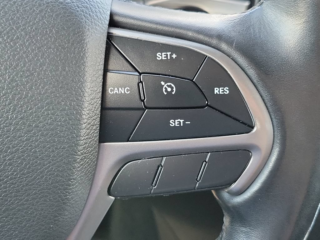 Used 2021 Jeep Grand Cherokee Limited AWD/4WD image 22