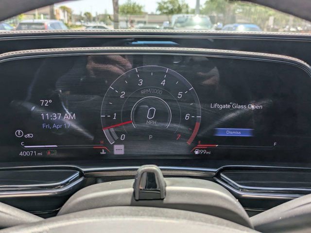 Used 2024 Cadillac Escalade ESV V image 21