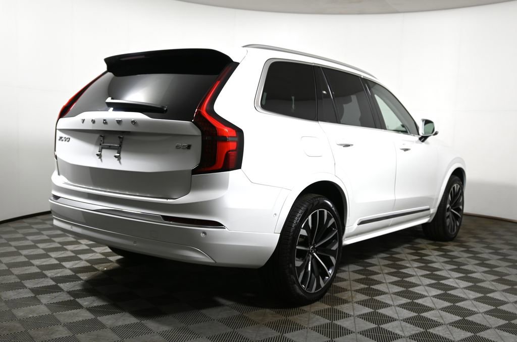 Used 2025 Volvo XC90 B5 Plus w/ Protection Package Premier image 7