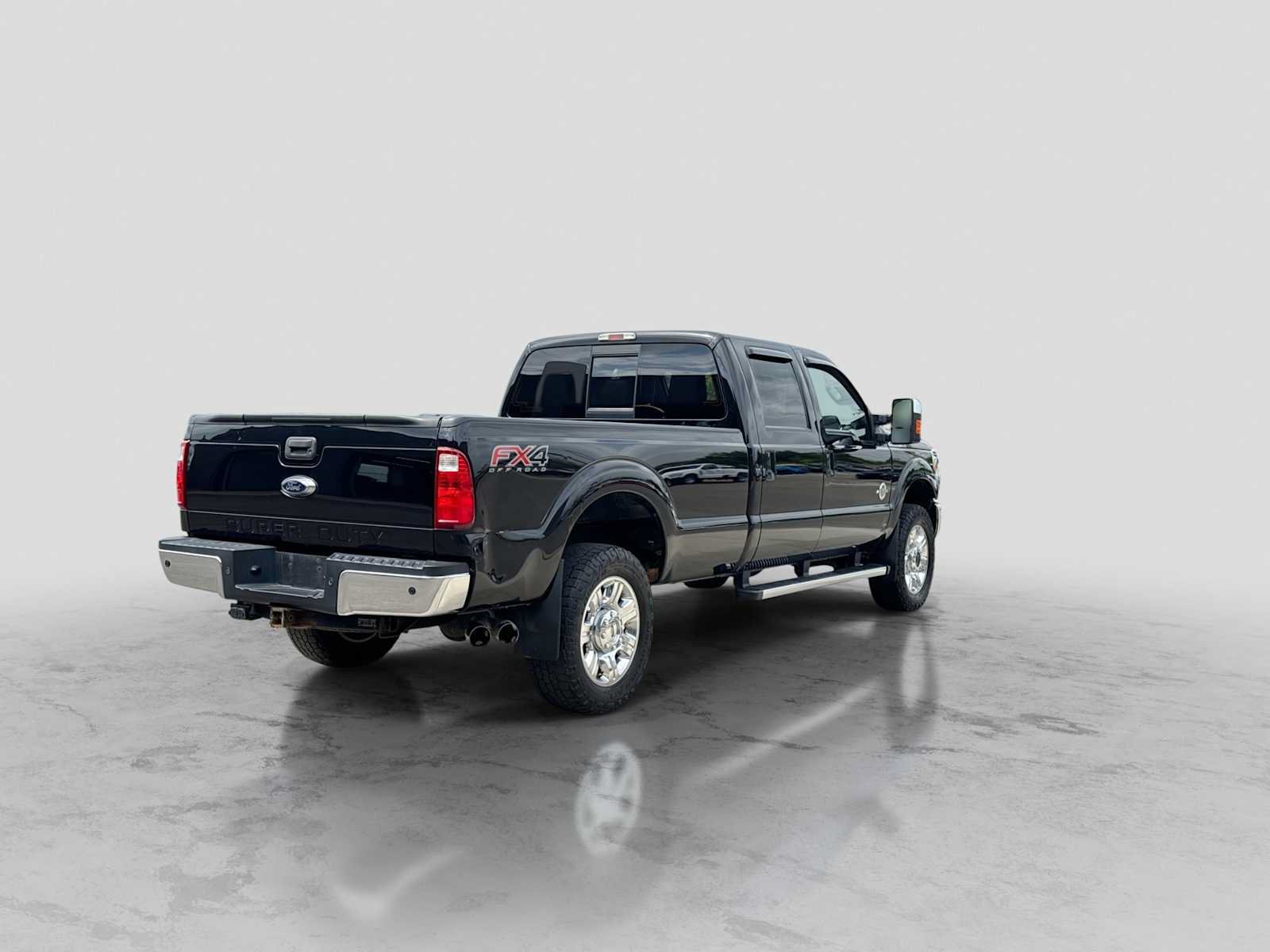 Used 2016 Ford F250 Lariat w/ Lariat Ultimate Package AWD/4WD image 6