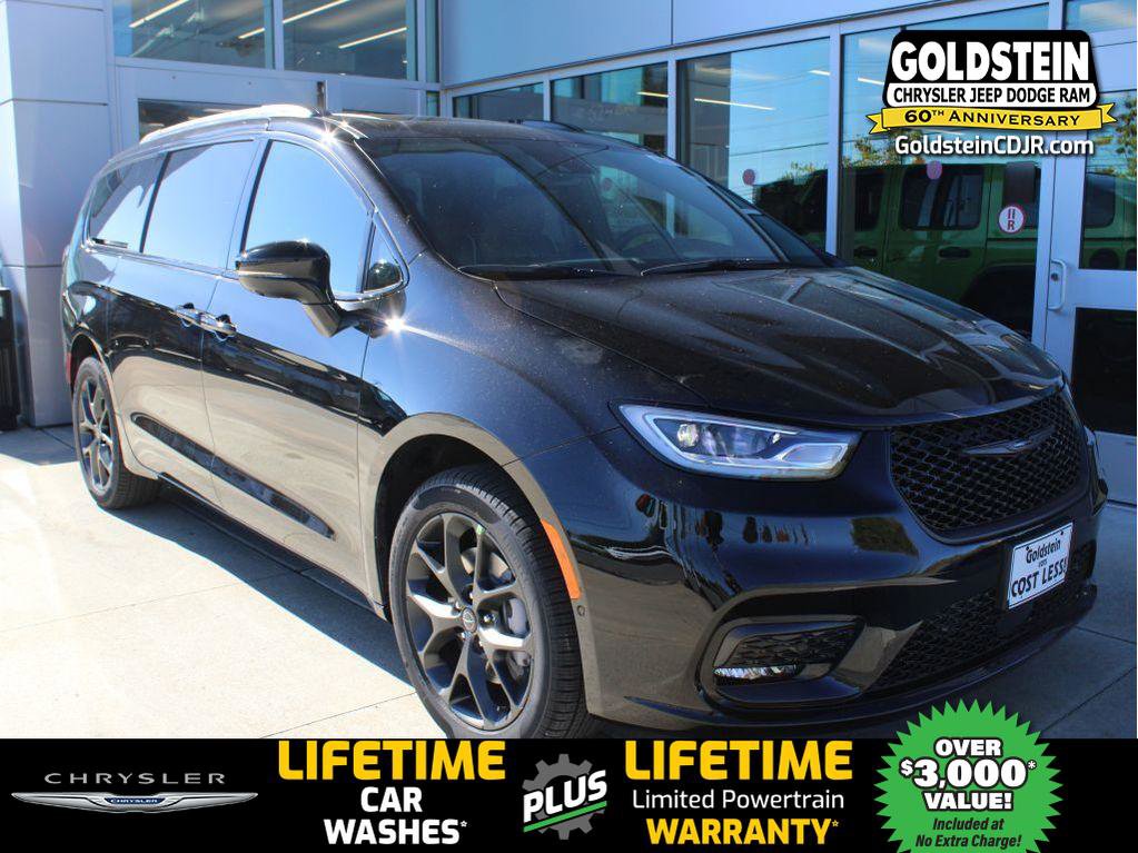 New 2026 Chrysler Pacifica Limited w/ S Appearance Package image 1