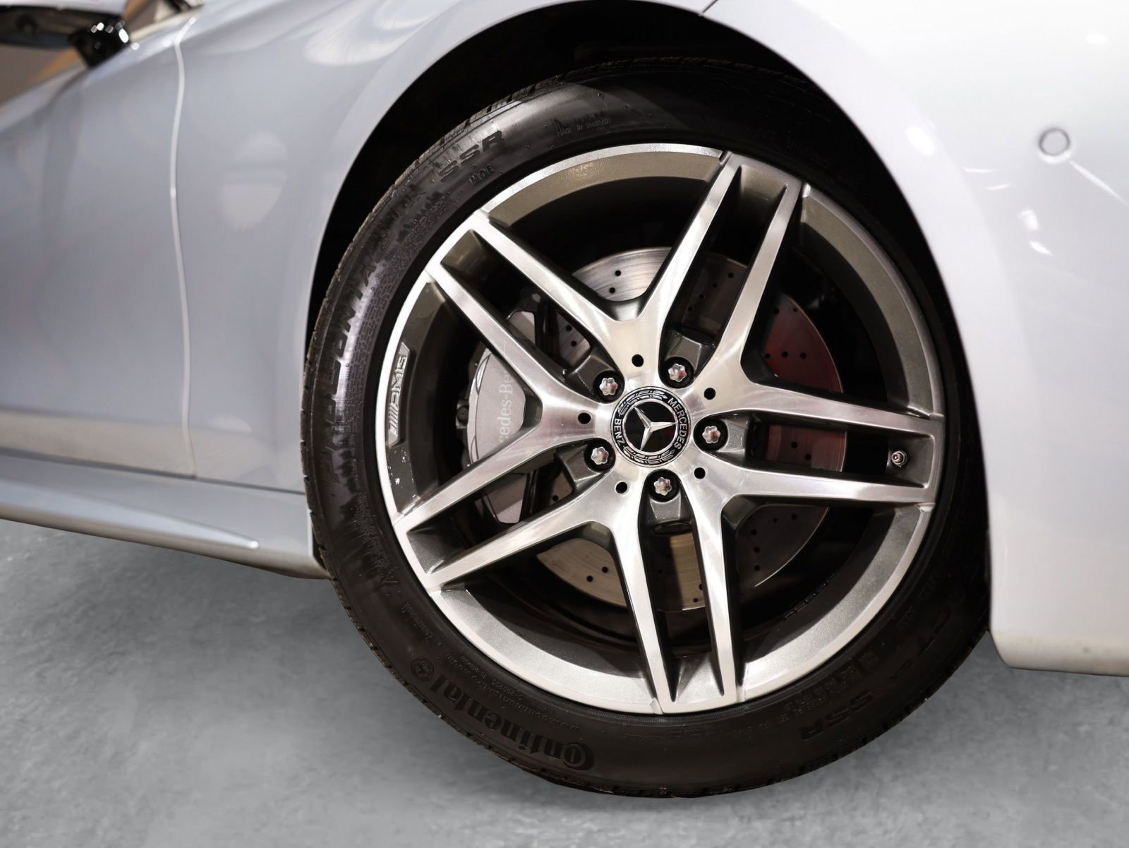 Used 2019 Mercedes-Benz S 560 Cabriolet w/ AMG Line Exterior image 10