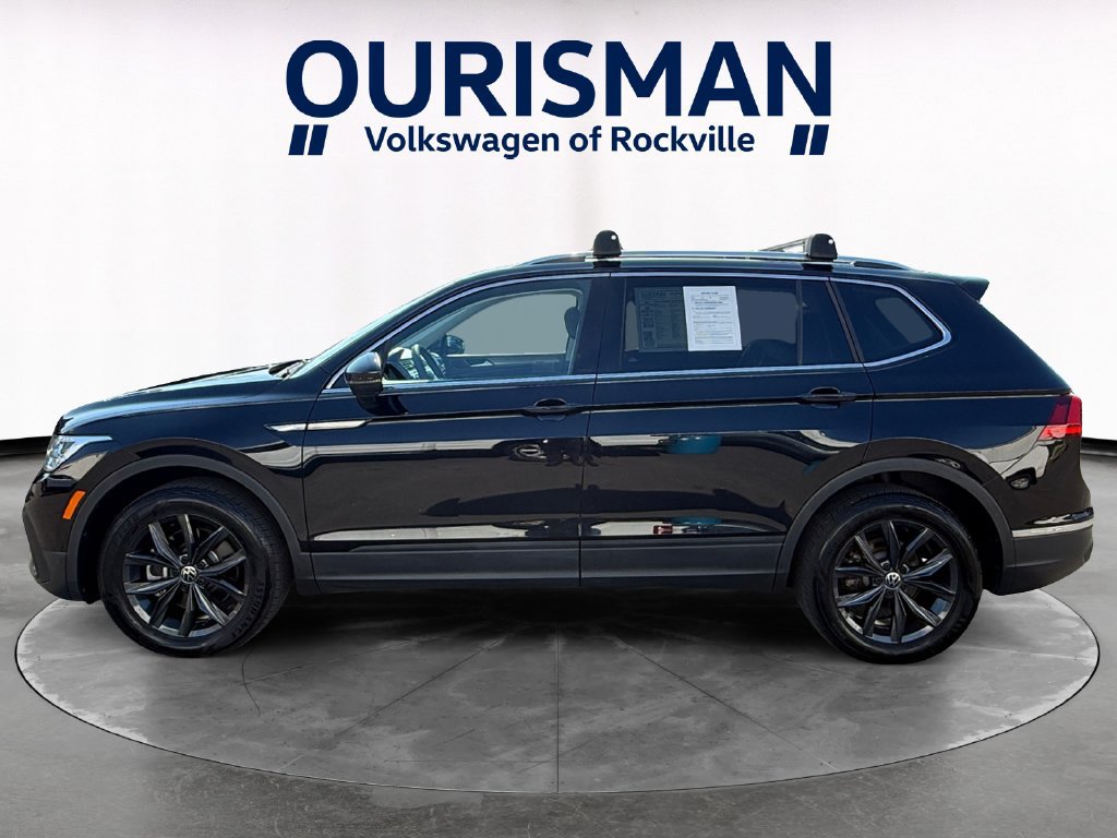 Used 2024 Volkswagen Tiguan SE AWD/4WD image 3