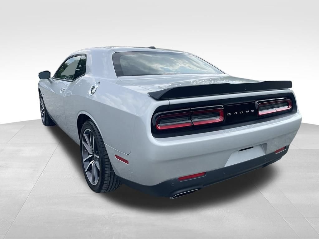 Used 2023 Dodge Challenger R/T RWD image 14