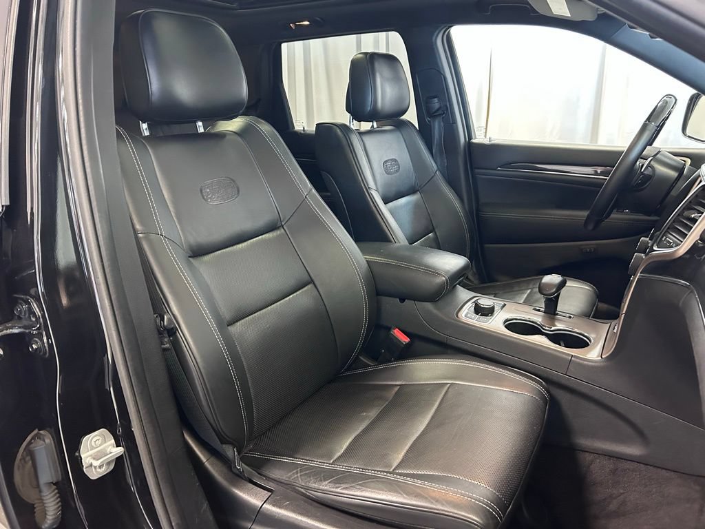 Used 2015 Jeep Grand Cherokee Overland AWD/4WD image 23