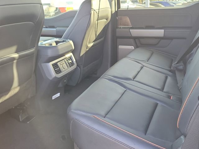 New 2026 Ford F250 Lariat w/ Black Appearance Package image 25