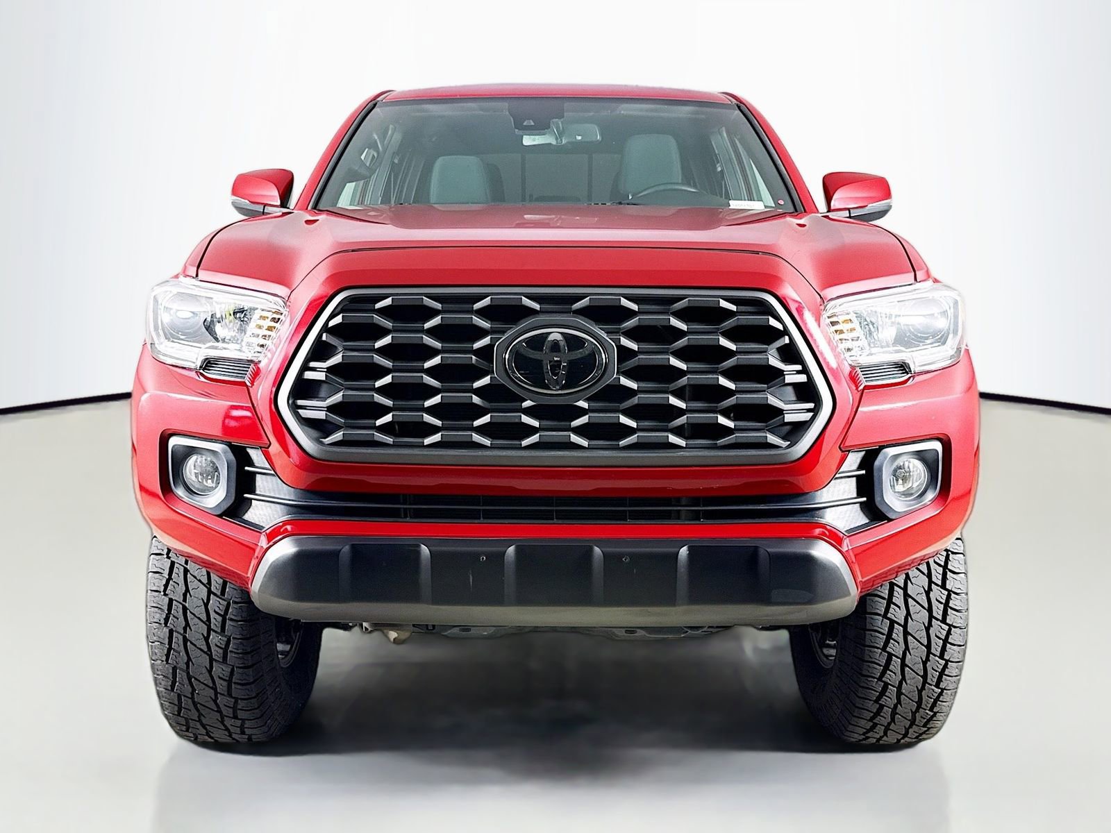Used 2022 Toyota Tacoma TRD Off-Road w/ Technology Package image 2