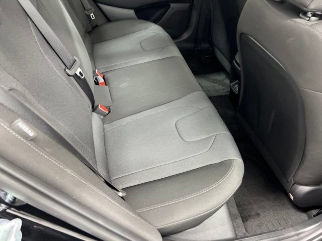 Used 2025 Hyundai Elantra SE FWD image 21