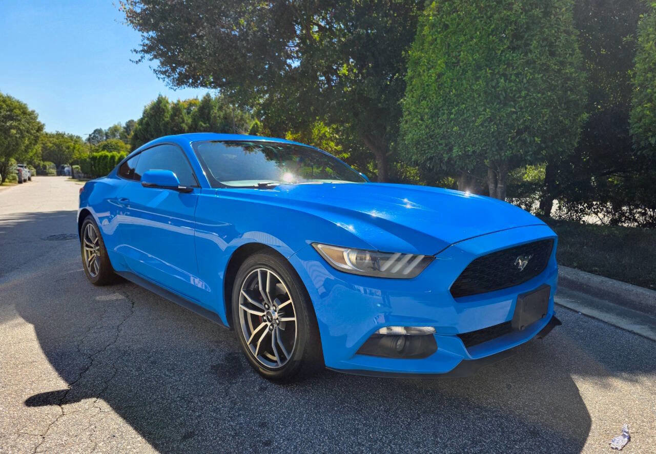 Used 2017 Ford Mustang Premium image 7