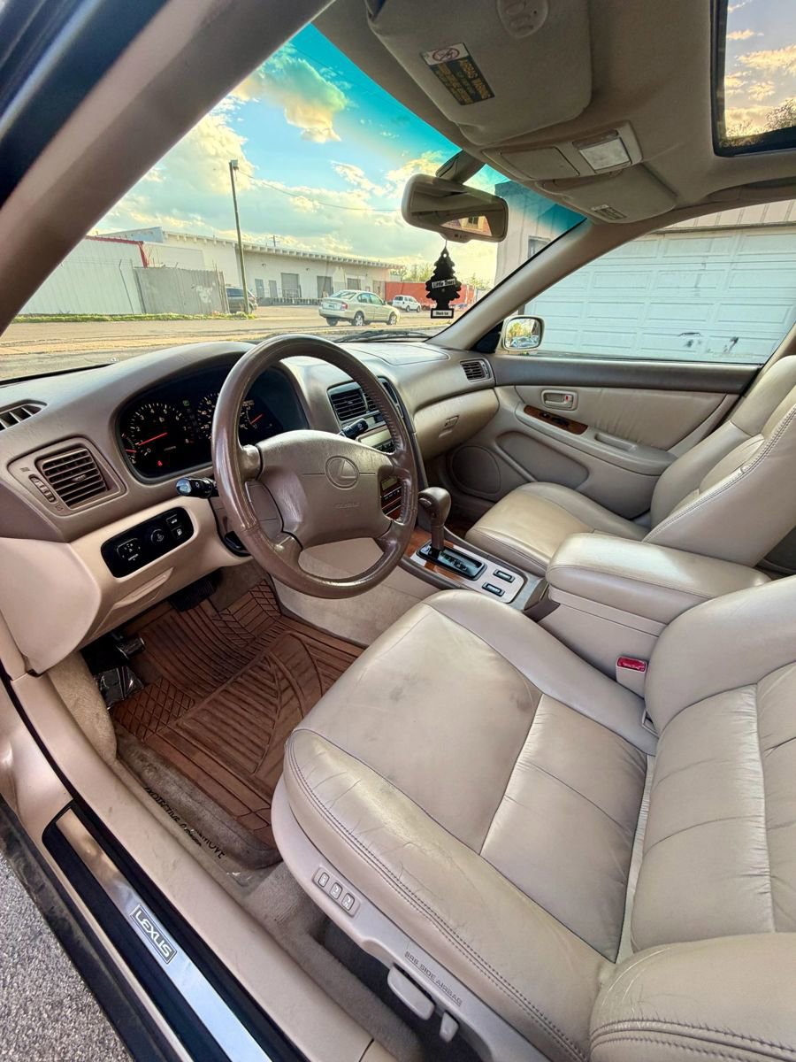 Used 2000 Lexus ES 330 image 26