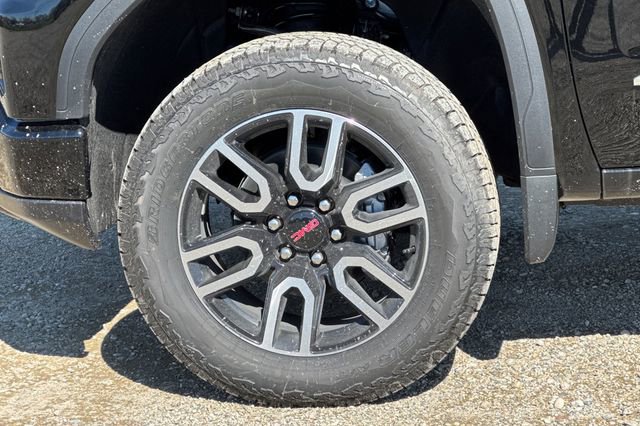 New 2026 GMC Sierra 1500 AT4 w/ AT4 Premium Package image 32