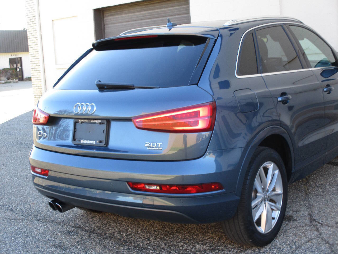 Used 2018 Audi Q3 2.0T Premium Plus w/ Premium Plus Package image 47