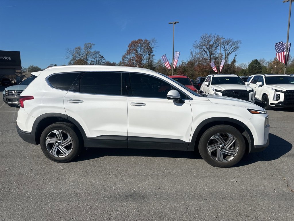 Used 2023 Hyundai Santa Fe SEL image 2