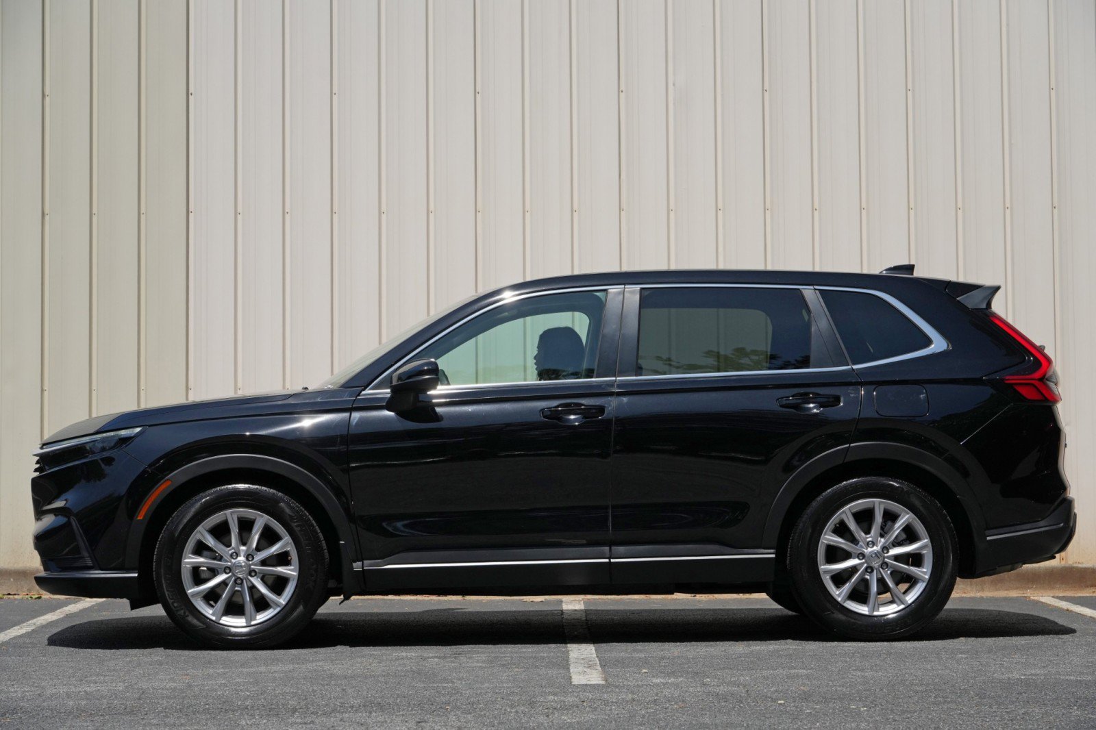 Used 2023 Honda CR-V EX image 8